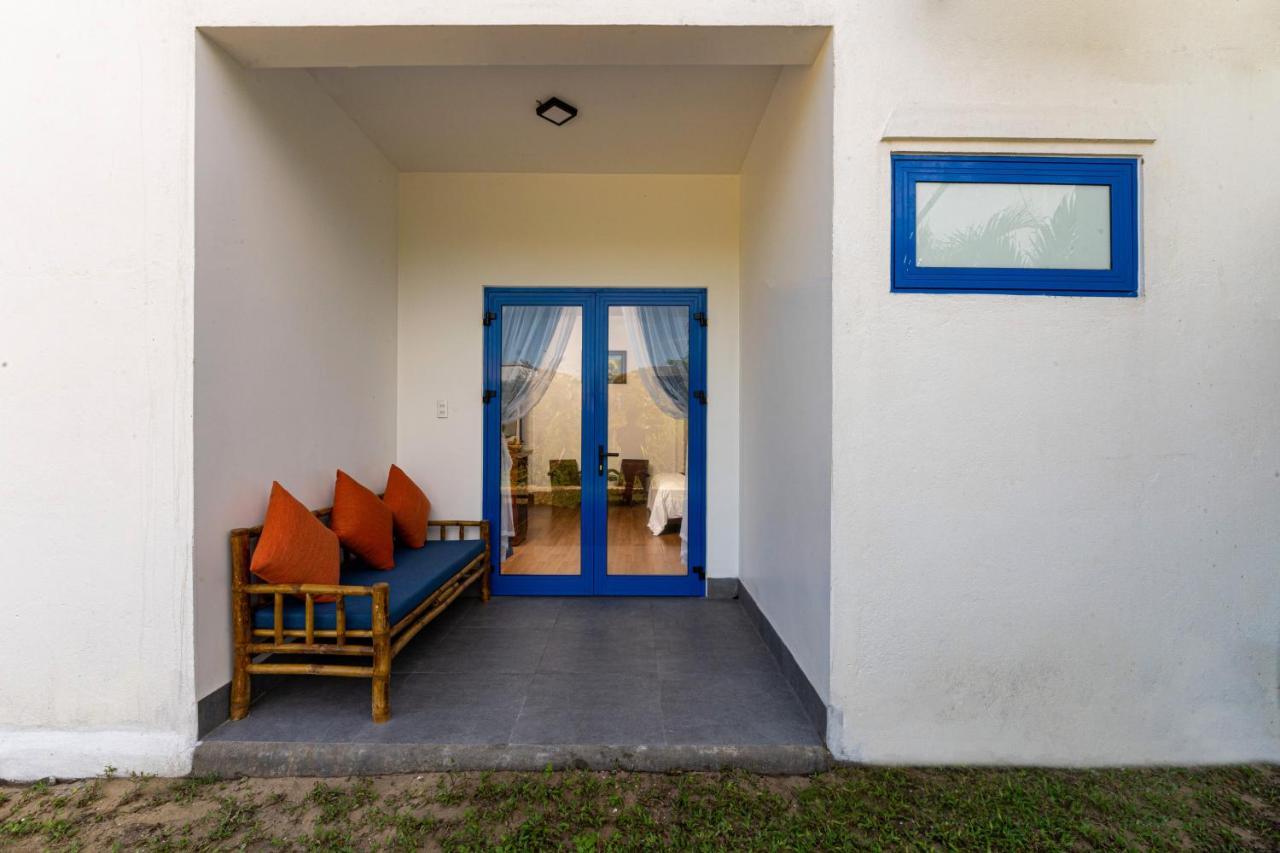Local Beach Front Villas Tan Thanh エクステリア 写真